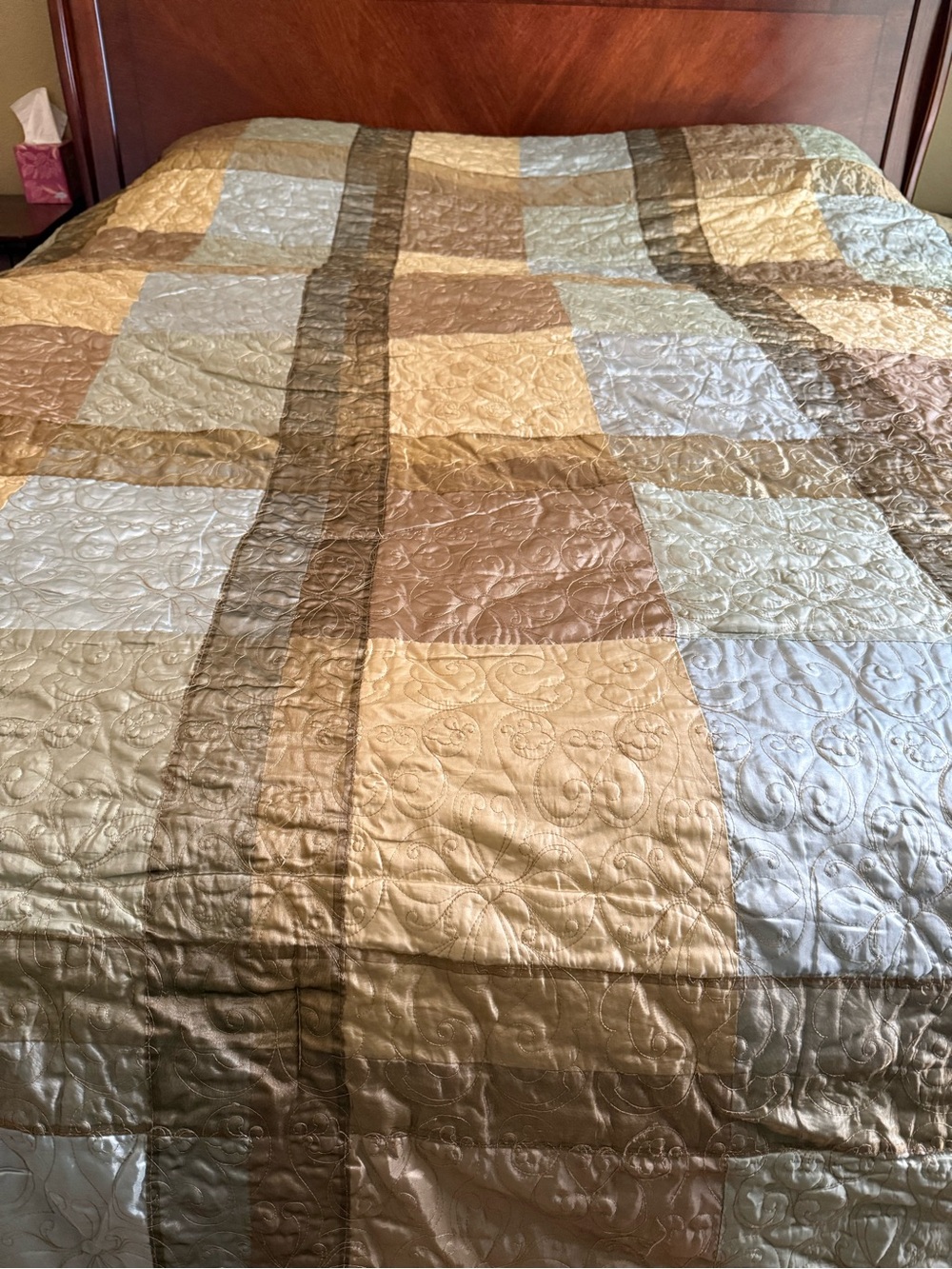 Queen size Patchwork Quilted Bedspread in Gold and Cream with Shams & Ruffle